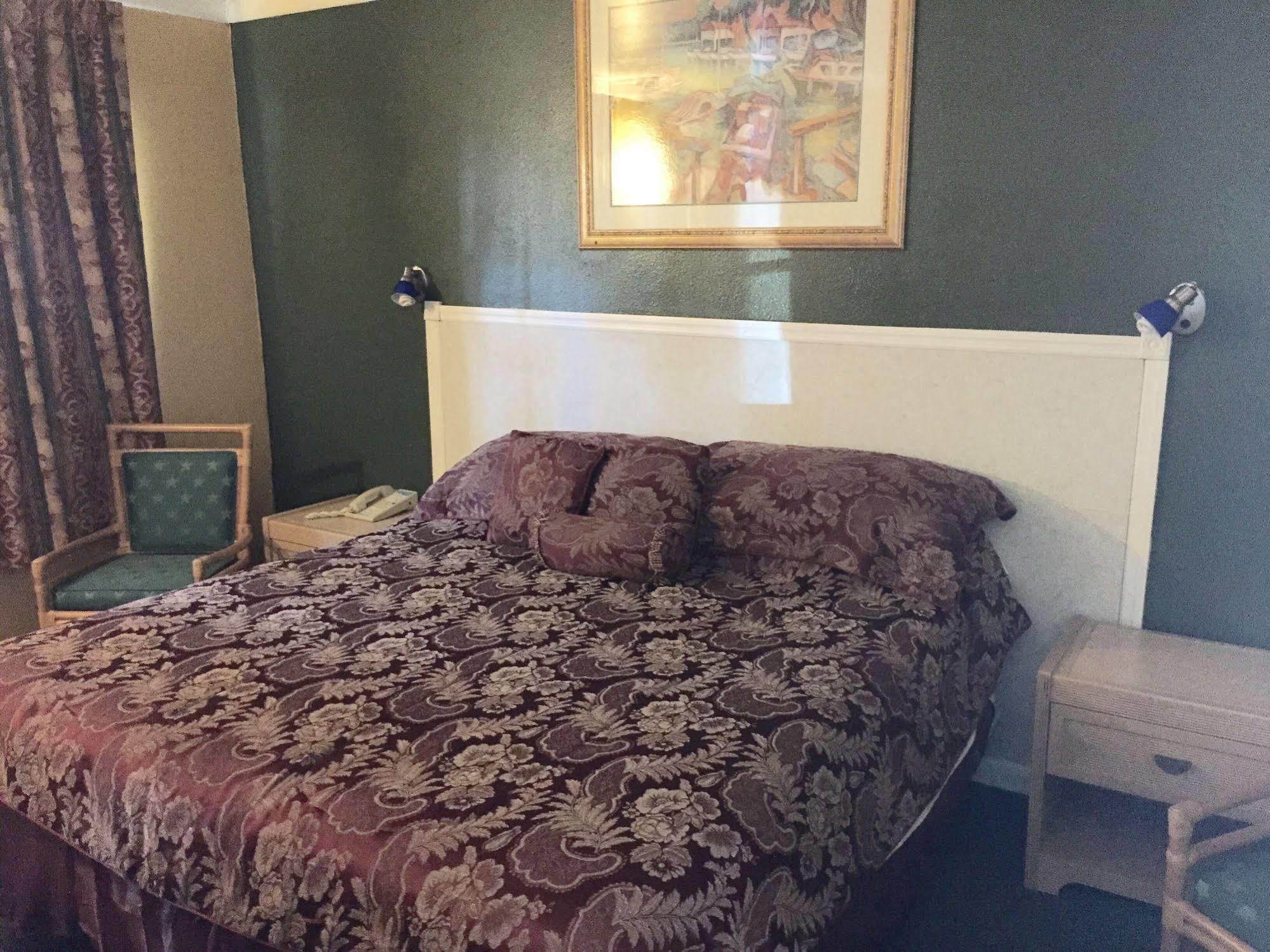 Shangri La Motel Ocala Buitenkant foto
